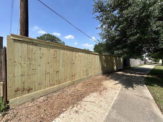 New cedar fence
