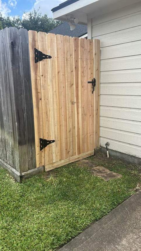 Wood gate built by Edel Contracting