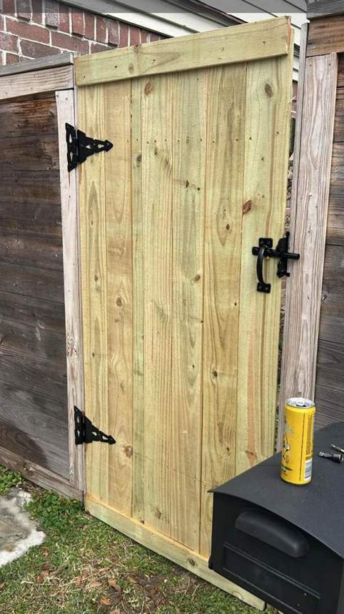 Wood gate built by Edel Contracting