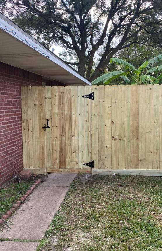 Wood gate built by Edel Contracting